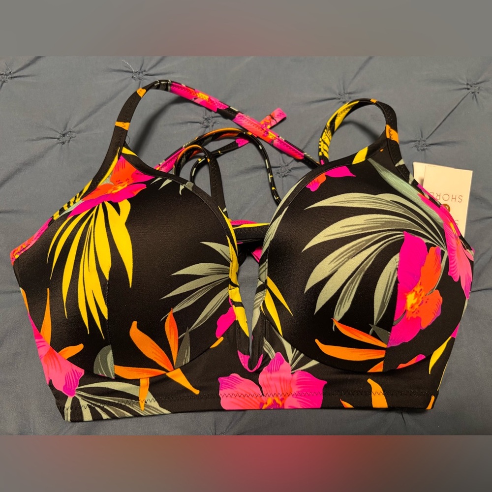 NWT Shade & Shore Vibrant Floral Bikini Top